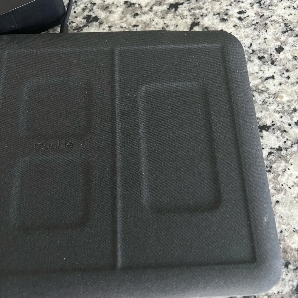 Mophie 4 in 1 charging pad